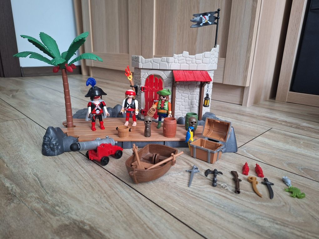 Playmobil mini zestawy.