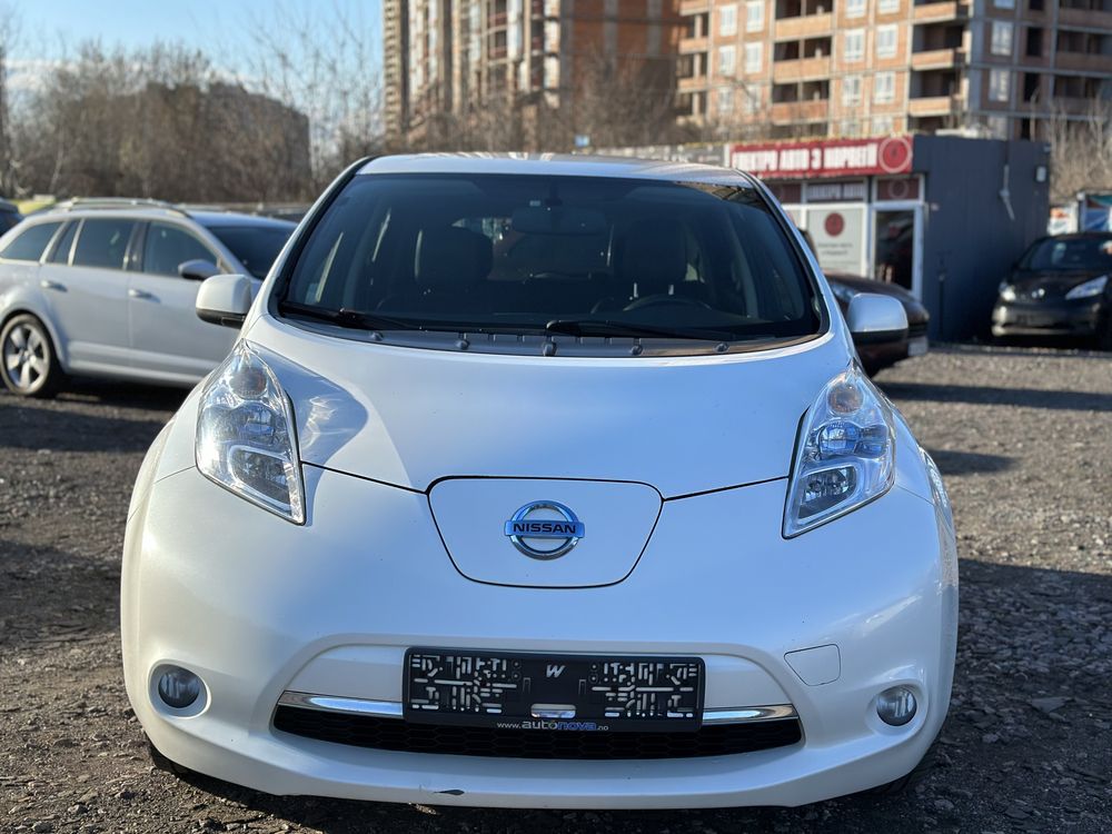 Nissan Leaf 2013р. 11/12 поділок 24kwh батарея з Норвегії