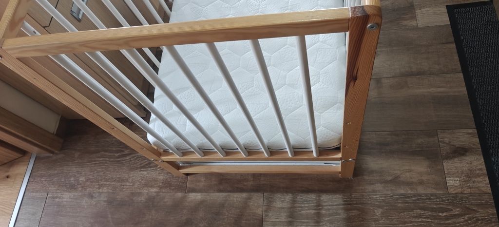 Łóżeczko 120x60 z szufladą + materac
