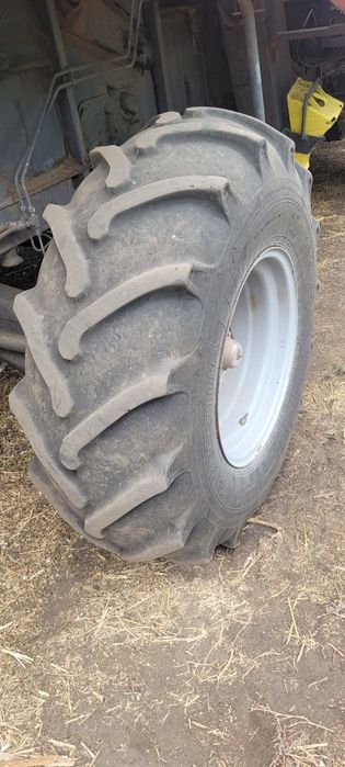 Продам комбаин AKROS 530