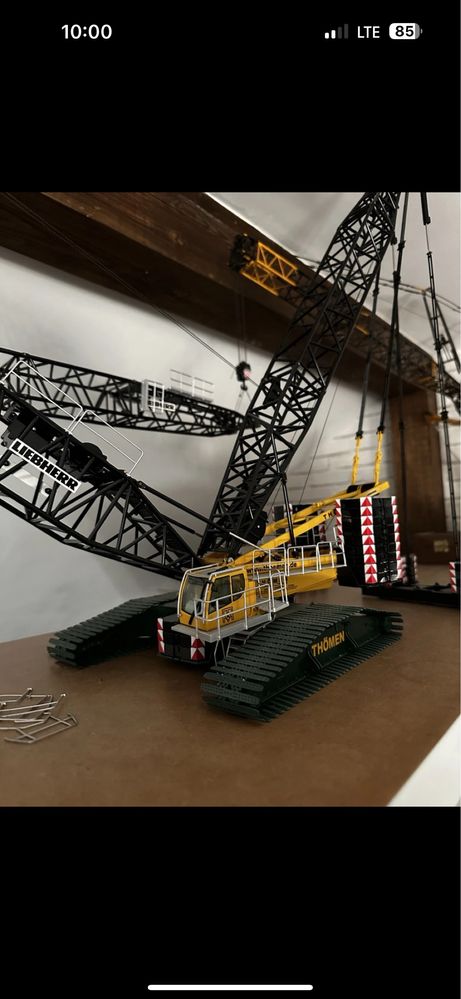 Model Liebherr lr 1600