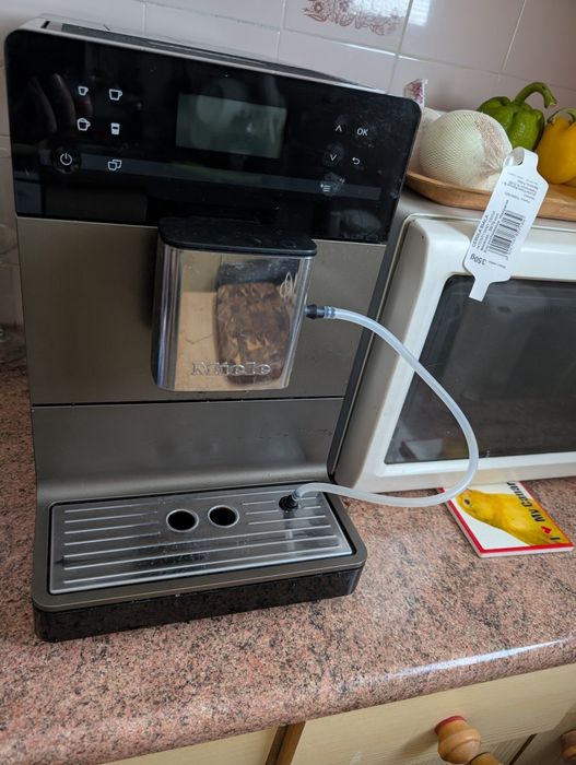 Ekspres do kawy automatyczny miele silence 5710