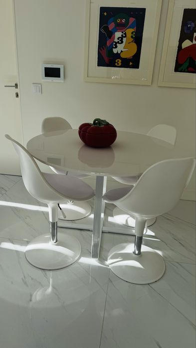 Mesa Rendonda branca 1,10 m