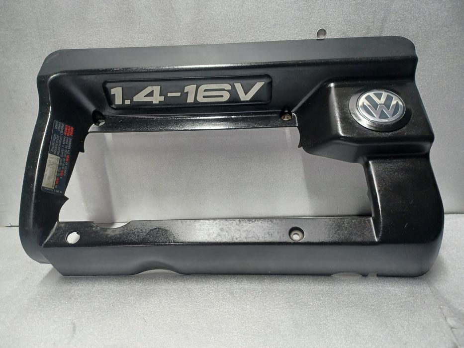 Декоративна кришка двигуна Vw golf 4 bora  audi a3  1.4 16v