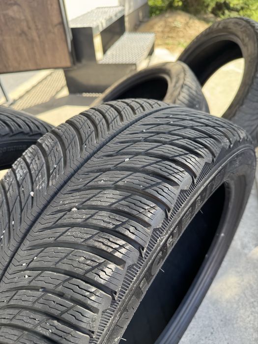Michelin alpin 5 235/45/18