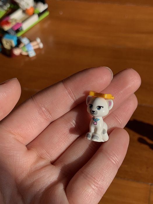 Lego Friends grooming gato