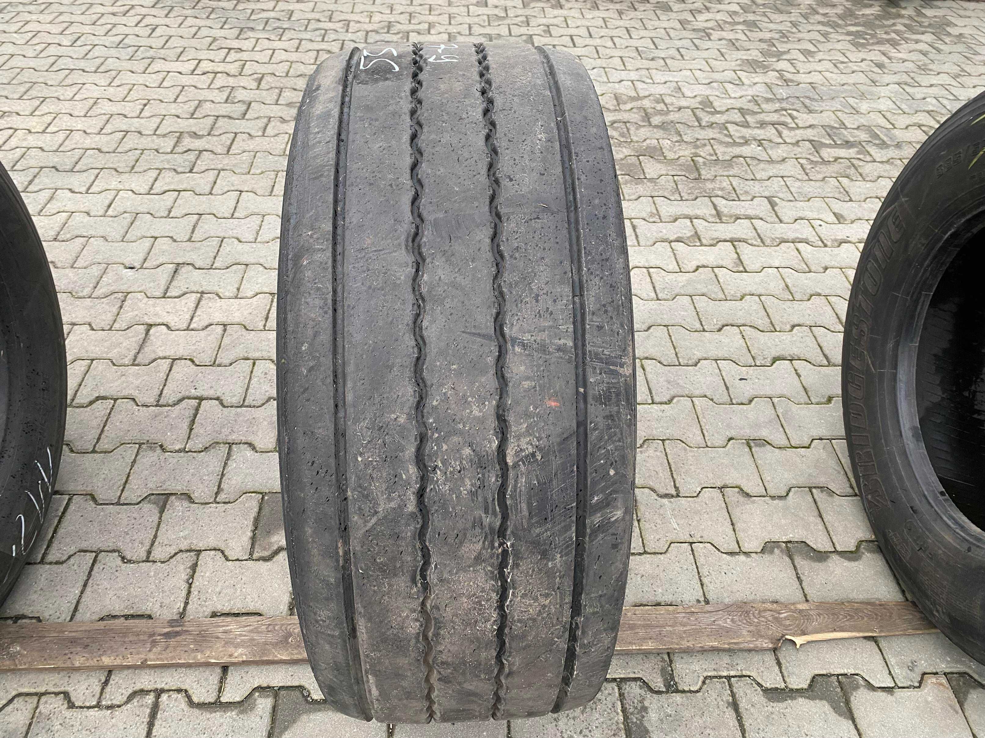 Opona 385/55R22.5 SEMPERIT RUNNER T2 Naczepowa 7-9mm