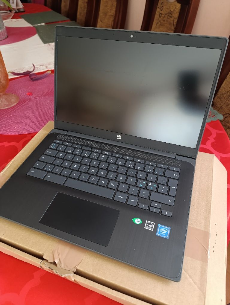 Laptop hp powystawowy
