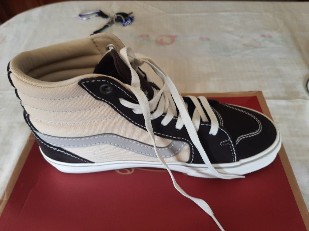 Sapatilhas Vans Filmore Hi Novas
