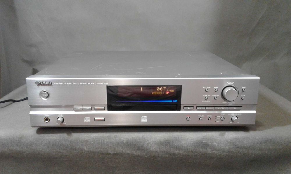 YAMAHA CDR-HD1500 odtwarzacz cd z twardym dyskiem