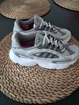 Adidas Ozmillen sneakersy r.34