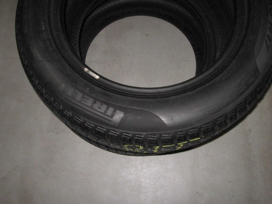 2 x Pirelli SottoZero Serie 3 225/60 R17 99 H *(homologacja BMW) 2024