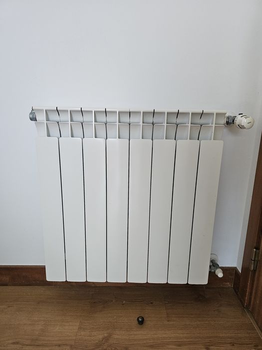 Radiadores de aquecimento em ótimo estado