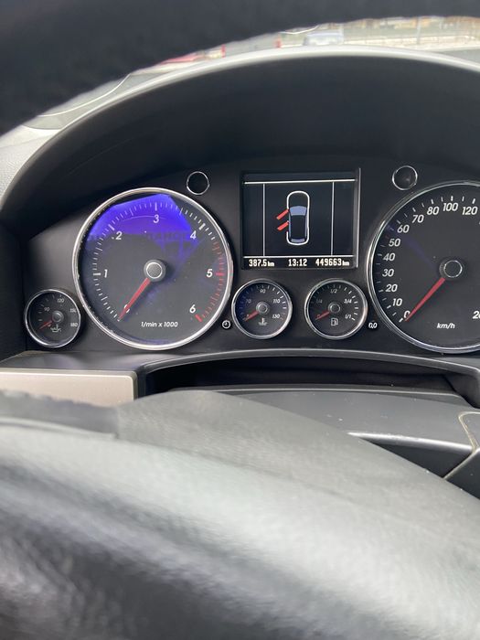 Фольцваген Туарег 2006 рік, 2,5 дізель автомат