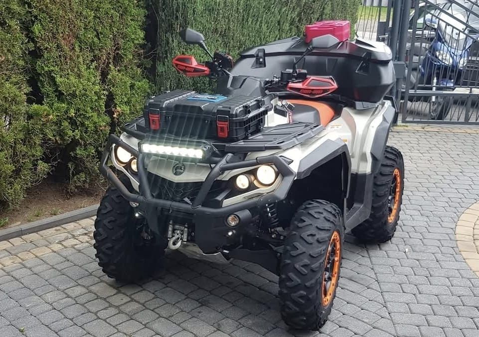 Can-am autlander rok 2022 ,     3000km kupiony w polskim salonie