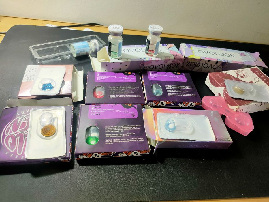 Soczewki różne kolory