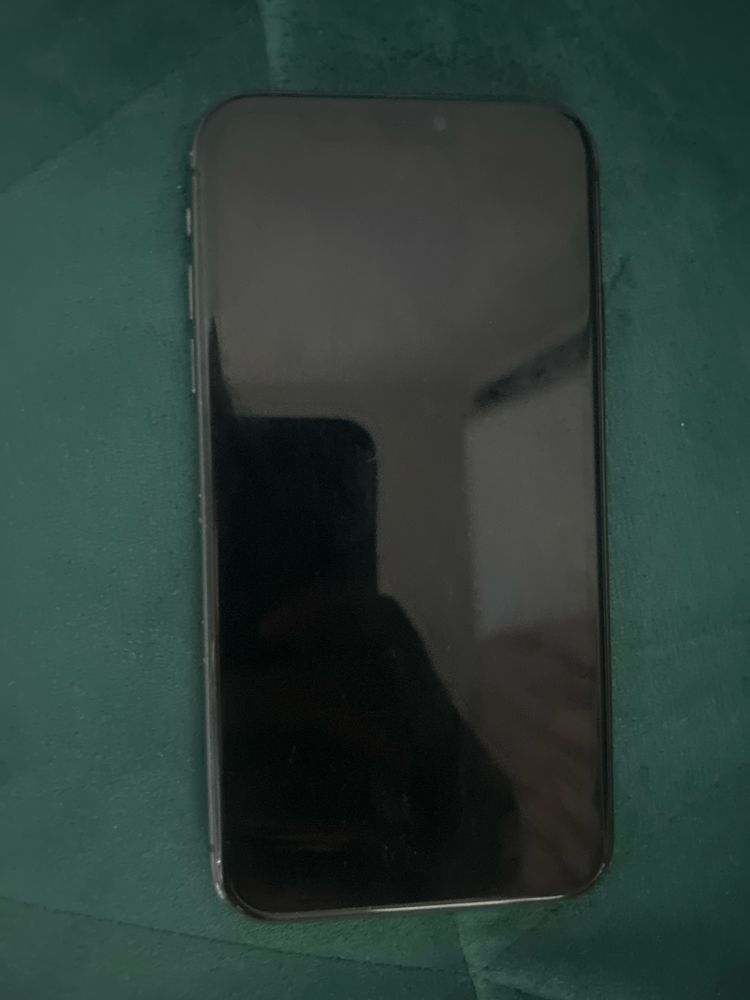 Sprzedam iPhone 11