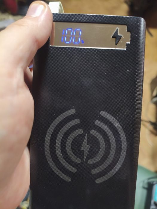 Павербанк 44000 mAh. 5 портов, скоростная зарядка.