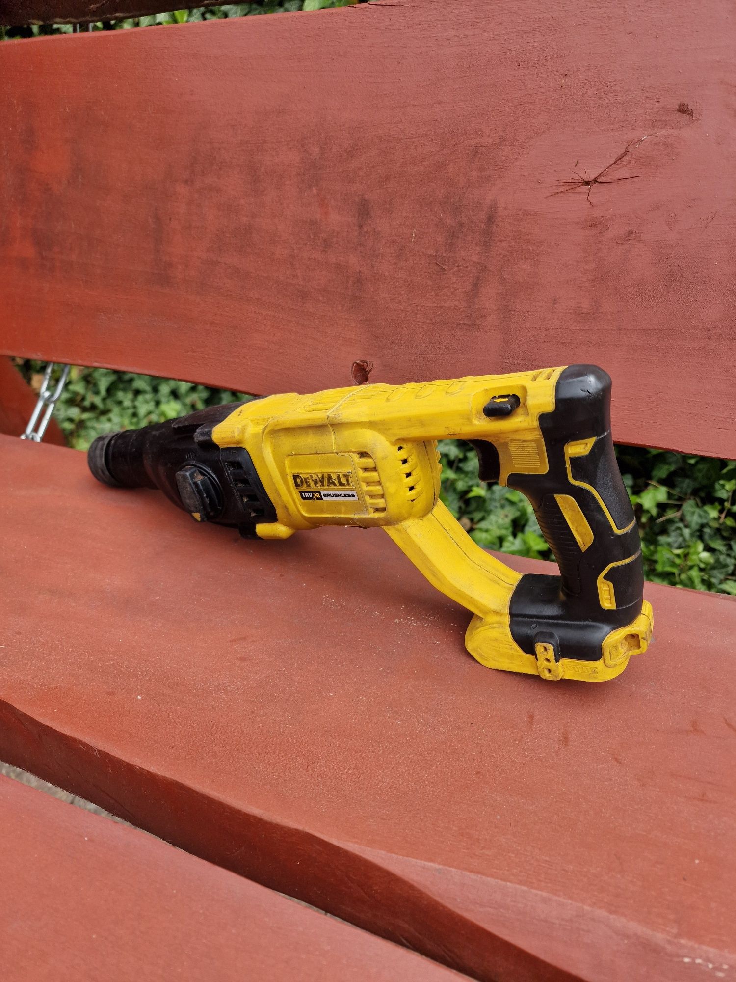 Dewalt młotowiertarka DCH033