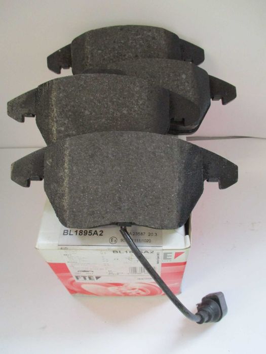 Klocki hamulcowe przód Audi A3/Skoda Octavia/VW Jetta/Touran 20.3 mm