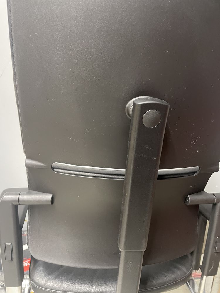 Fotel skórzany biurowy Steelcase Please V2