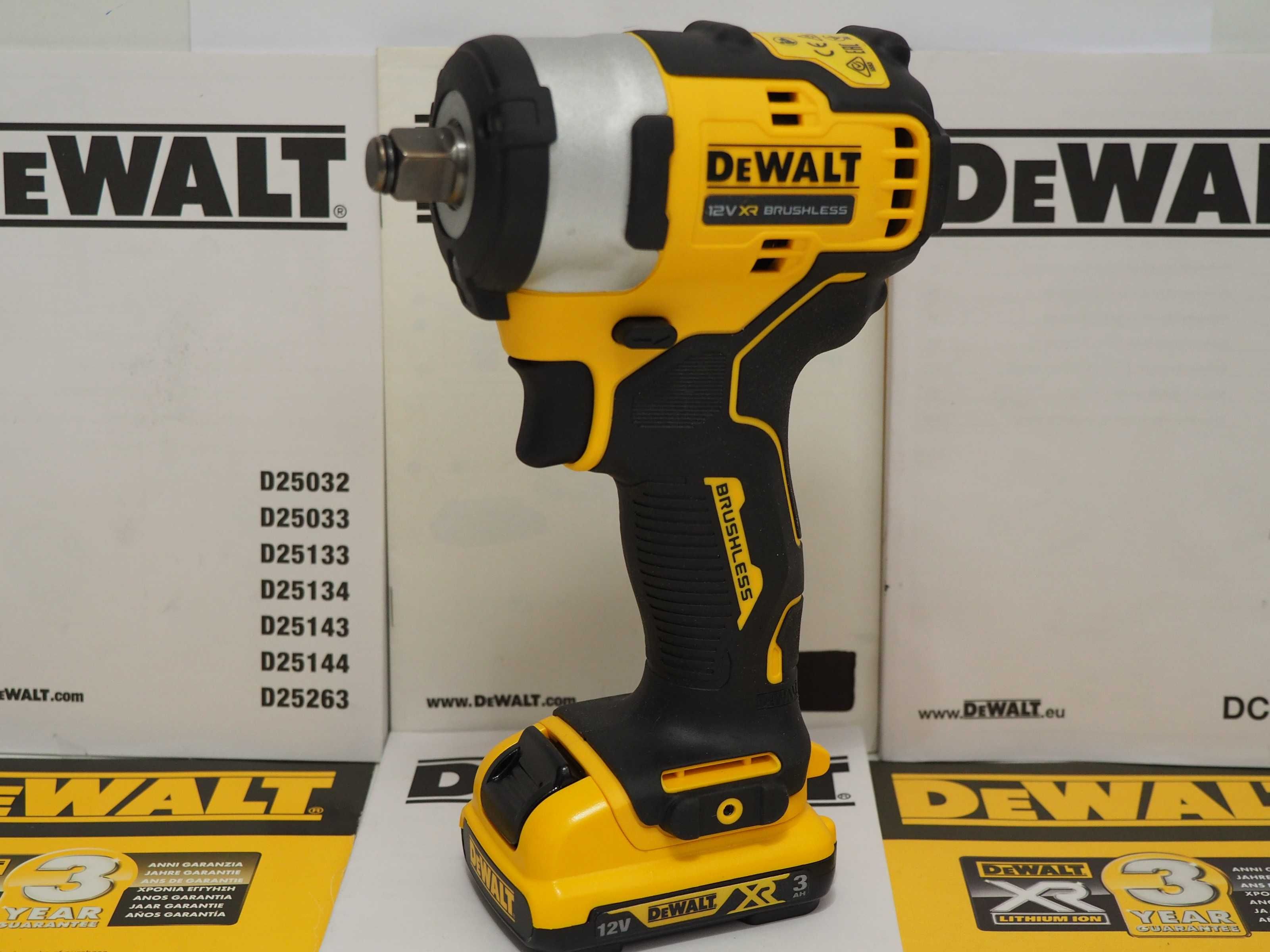 Zestaw DEWALT DCF 901 klucz udarowy+bateria 12v 3Ah moc 340Nm 1/2''