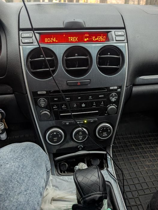 Мазда 6 2006 року