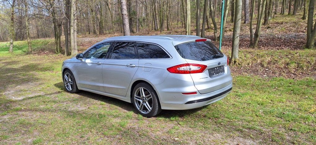 Ford Mondeo mk5 2.0 150KM/ 15r dynamic led / Keylsgoo/ full zamiana
