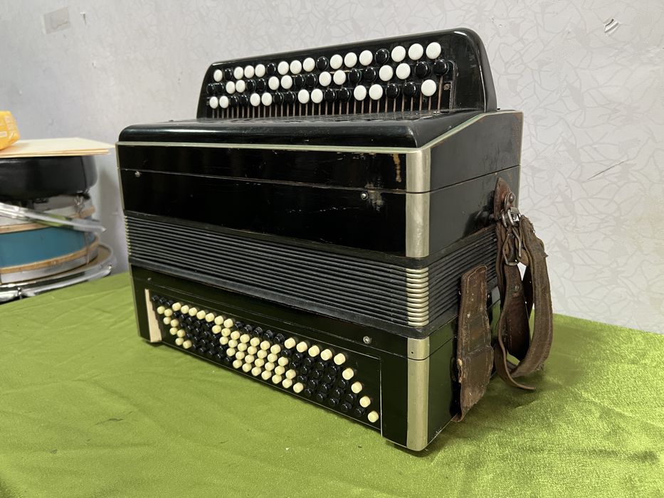 Тульский баян. Проверен и настроен мастером