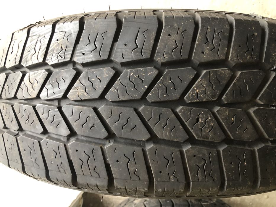 Шини 215/65r16c,зима.