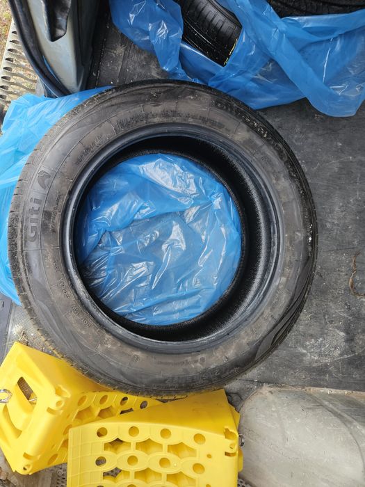 Opony Giti 215/55 R17, letnie