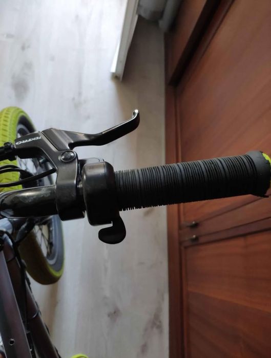 Bicicleta BMX elétrica