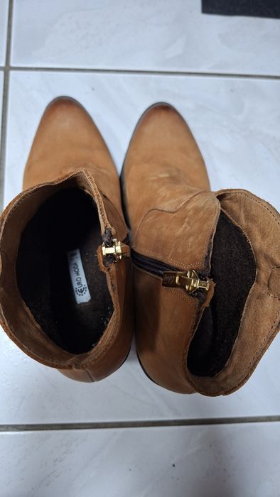 Brązowe botki na obsacie r.37, dł.wkładki 24cm