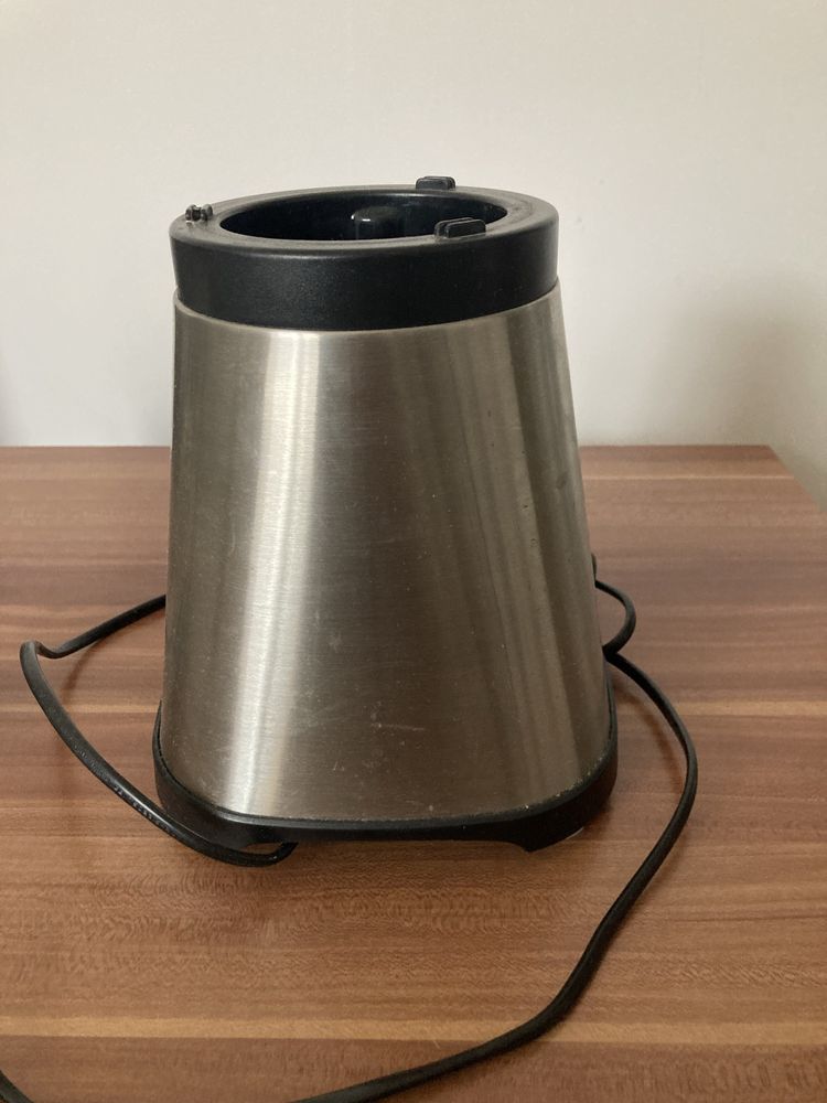 Blender kielichowy Raven EBK003