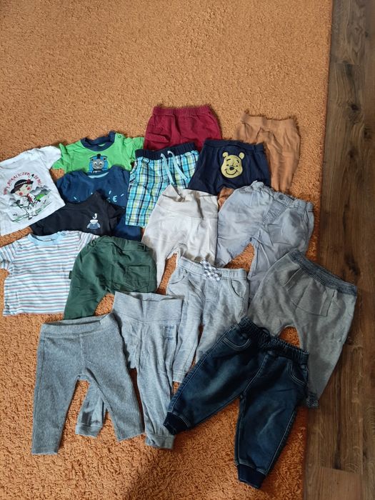 Paka ciuszków rozmiar 68  około  67 sztuk