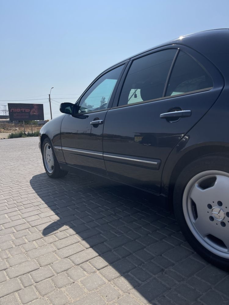 Mercedes W210 270CDI