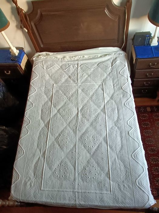 colcha de Almalaguês