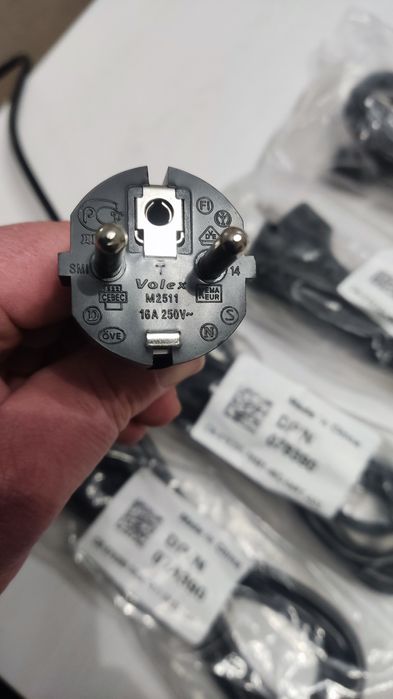 Kabel zasilający do Pc/monitora itp