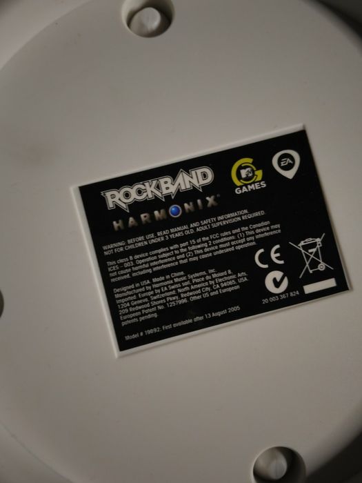 Rock Band комплект на фото