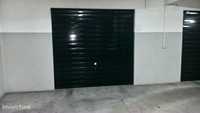 Garagem de 25m2 dentro de garagem colectiva