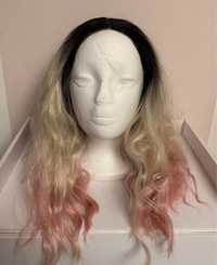 Peruka lace front wig blond kręcona falowana odrost różowe ombre