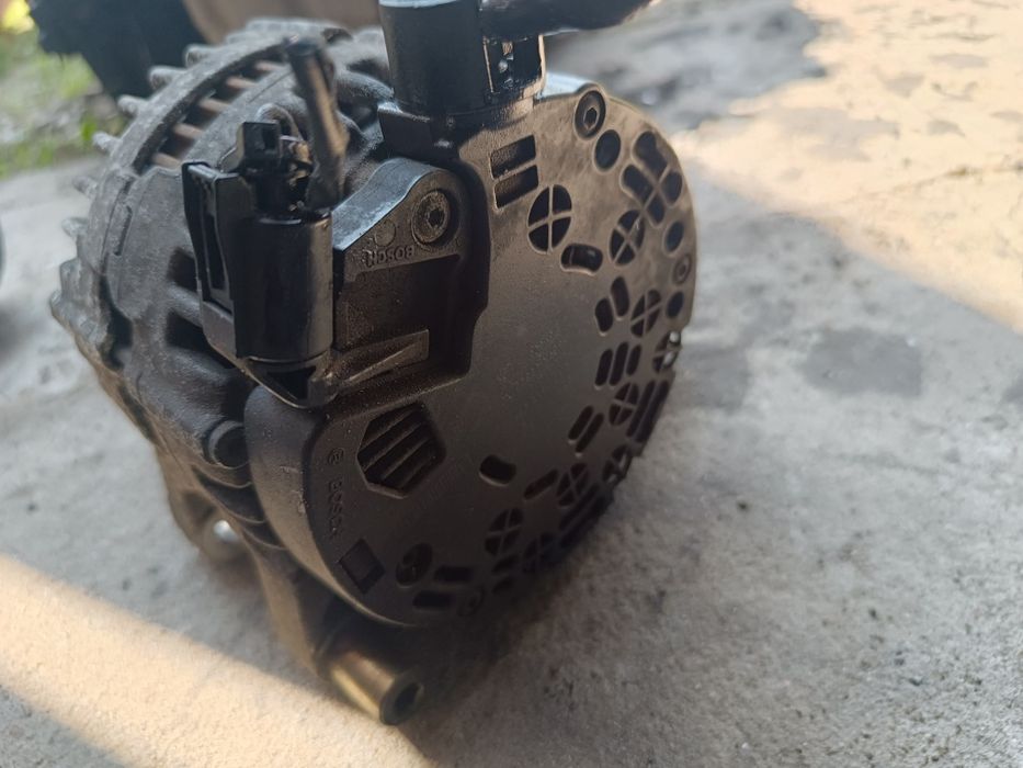 Ford S-Max mondeo MK4 Galaxy alternator Bosch