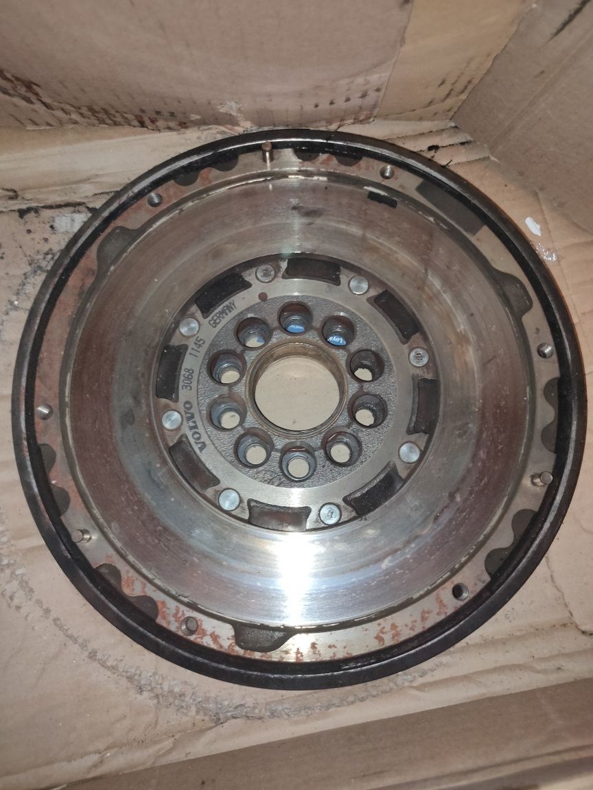 Volante de motor biomassa  NOVO Volvo D5