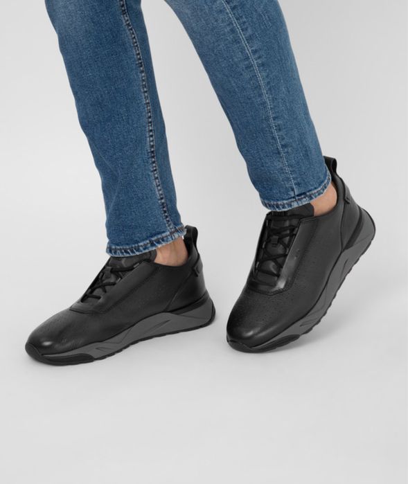 Зимові кросівки Santoni,розмір 6,розмір 40 ,устілка 27 см