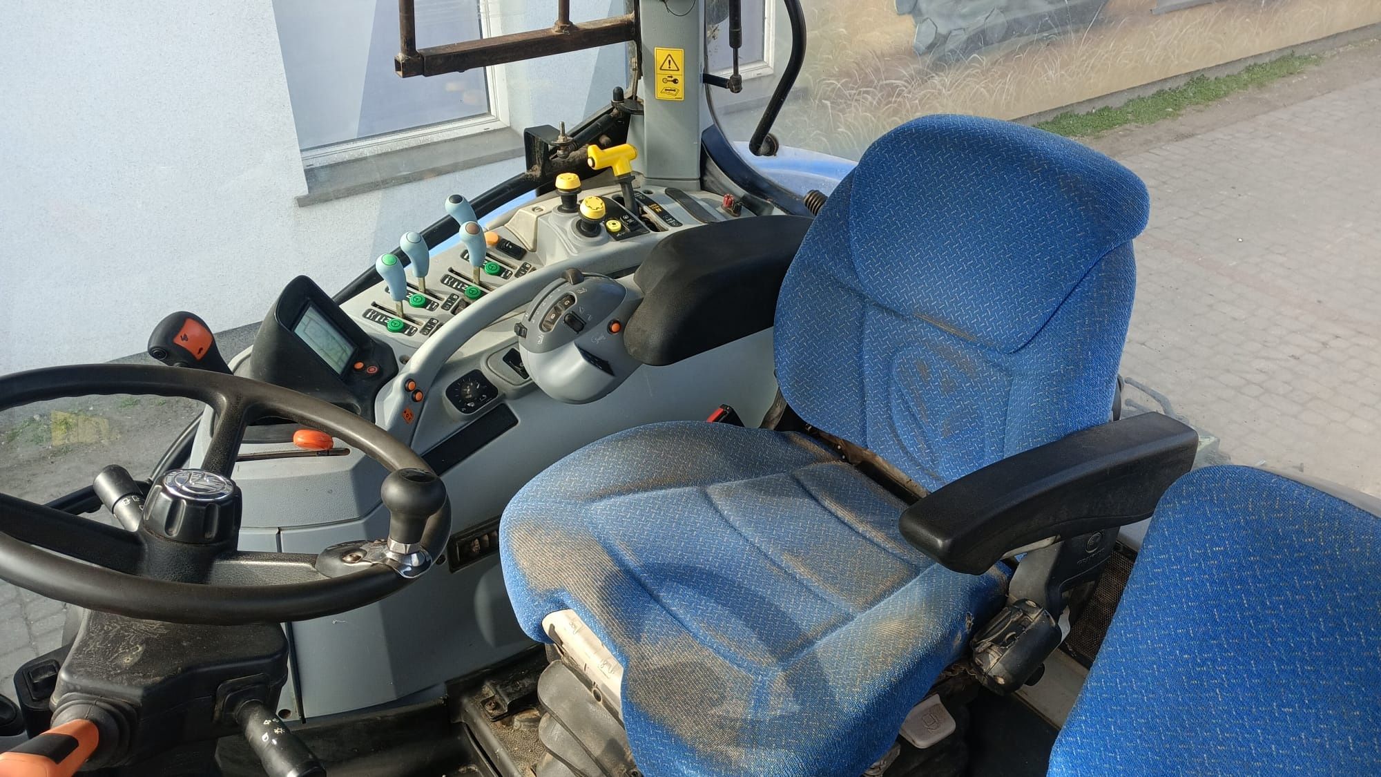 New Holland T6.175 świeżo sprowadzony