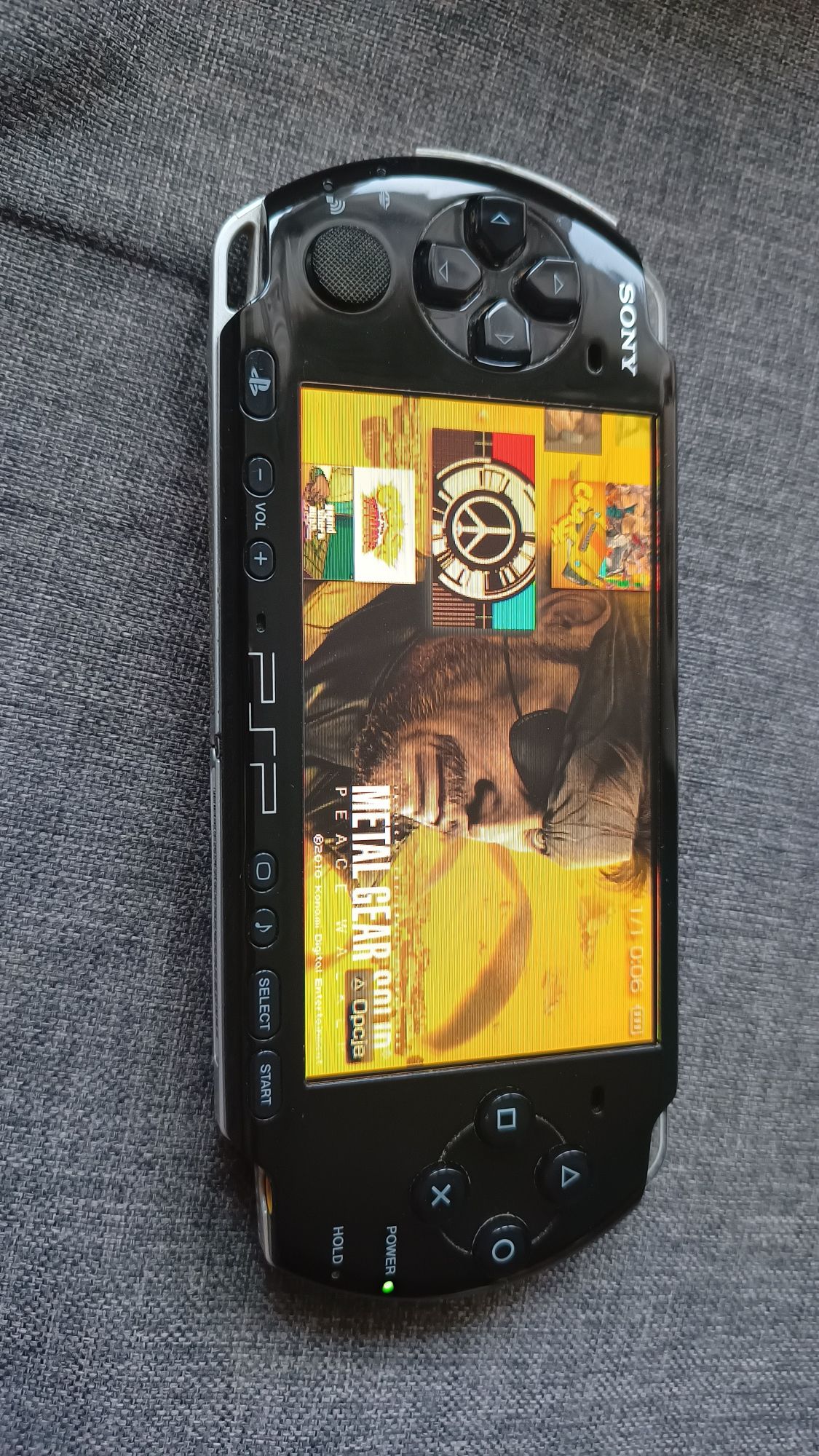 Sprzedam Konsole PSP3004 z Wi-Fi plus Gry