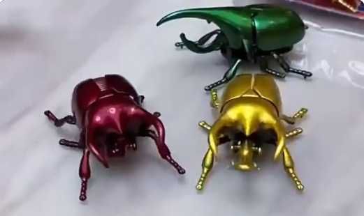 Заводной механический жук игрушка