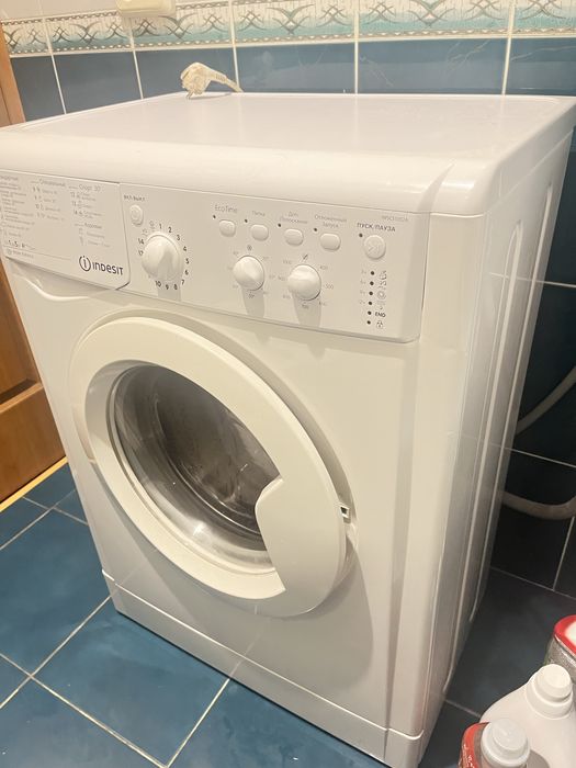 Пральна машина INDESIT IWSC51052A