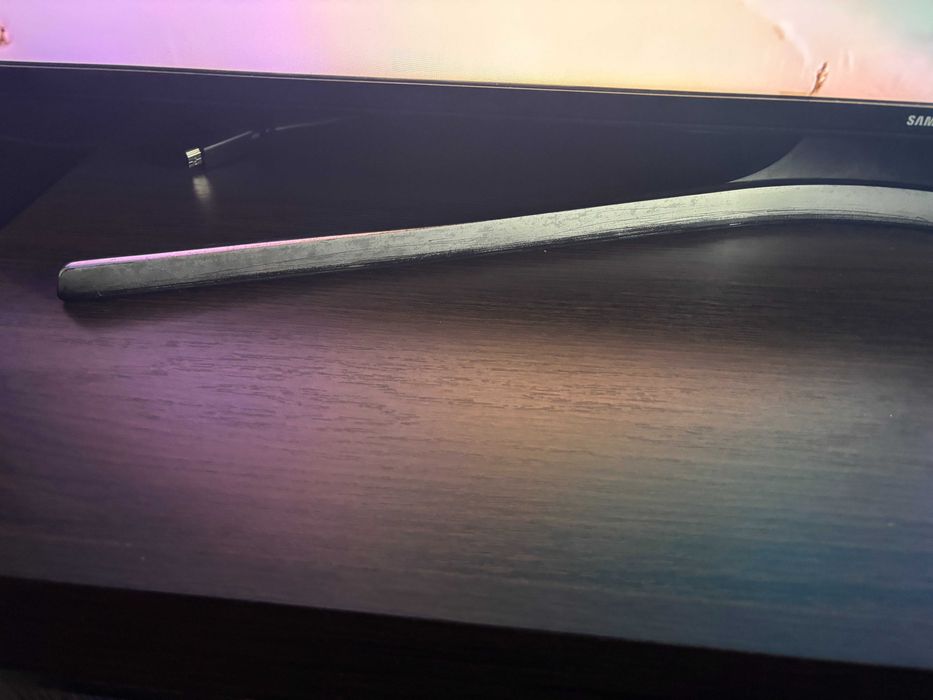 Телевизор Samsung UE55KU6092UXXH 139,7 см (55") 4K Smart TV Wi-Fi