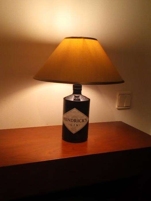 Candeeiros personalizados com garrafas de Gin